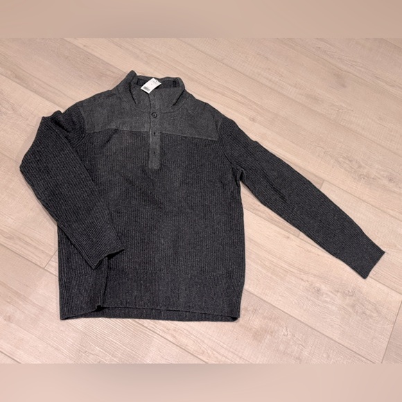 Banana Republic men’s wool cotton blend four button sweater XL